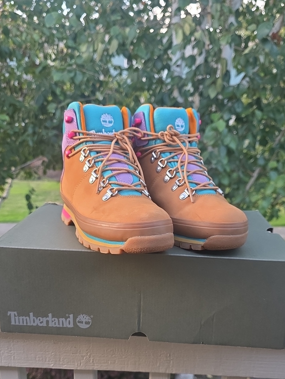 Timberland Euro Hiker Boots Like New! 8